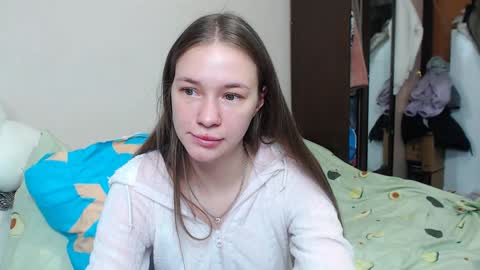 Snapshot of leila_bambi_ chatting on January 2025 10:30:02 PM leila_bambi_ online show from January 2025 10:30:02 PM