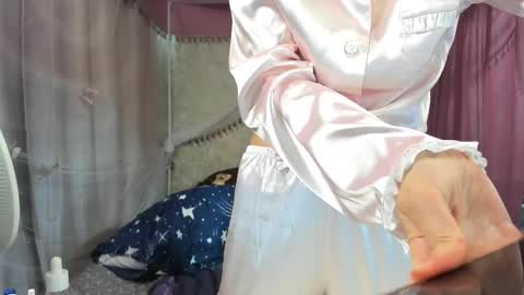 Snapshot of leila_bambi_ chatting on March 2026 07:15:01 AM leila_bambi_ online show from March 2026 07:15:01 AM