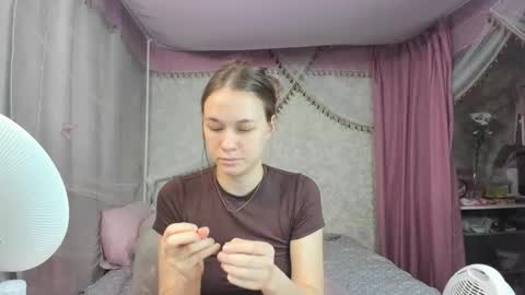 Snapshot of leila_bambi_ chatting on March 2026 06:02:01 PM leila_bambi_ online show from March 2026 06:02:01 PM