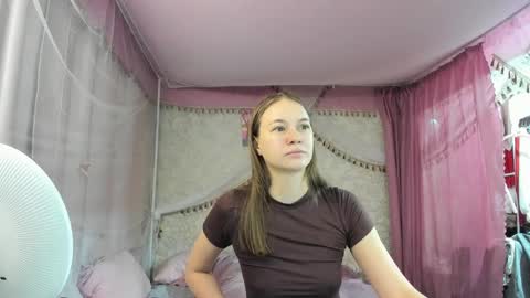 Snapshot of leila_bambi_ chatting on April 2026 05:54:01 PM leila_bambi_ online show from April 2026 05:54:01 PM
