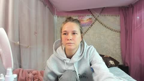 Snapshot of leila_bambi_ chatting on April 2026 10:53:01 AM leila_bambi_ online show from April 2026 10:53:01 AM