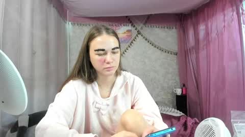 Snapshot of leila_bambi_ chatting on May 2026 04:10:01 AM leila_bambi_ online show from May 2026 04:10:01 AM