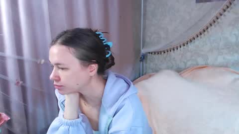 leila_bambi_ online show from June 2026 12:05:02 AM