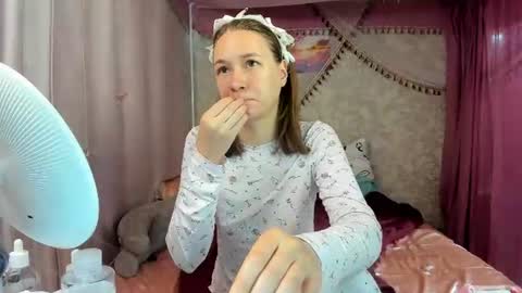 leila_bambi_ online show from June 2026 03:07:01 PM