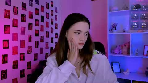 Leila online show from July 2026 06:48:01 PM