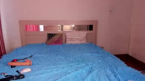 leila_sweetie online show from March 2025 05:55:02 AM