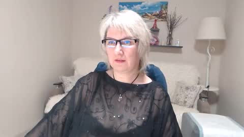 Snapshot of leilamays chatting on April 2026 11:06:01 AM Leila Kinky online show from April 2026 11:06:01 AM