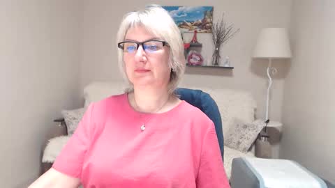 Snapshot of leilamays chatting on April 2026 02:59:01 AM Leila Kinky online show from April 2026 02:59:01 AM