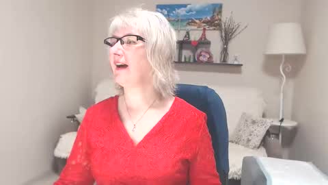 Snapshot of leilamays chatting on May 2026 03:57:01 AM Leila Kinky online show from May 2026 03:57:01 AM