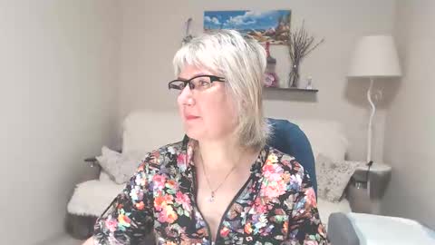 Snapshot of leilamays chatting on May 2026 05:34:01 AM Leila Kinky online show from May 2026 05:34:01 AM