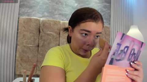 leilapons online show from January 2026 05:29:02 PM