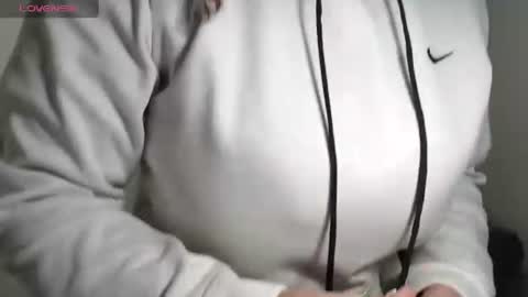 leilasosexy online show from July 2026 12:42:02 PM