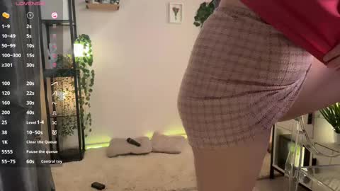 Snapshot of lela_ryan chatting on February 2025 07:10:01 PM Lela online show from February 2025 07:10:01 PM