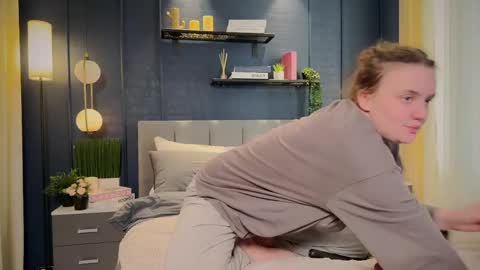 Snapshot of lela_ryan chatting on March 2025 01:20:02 AM Lela online show from March 2025 01:20:02 AM