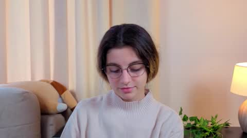 Alexandria online show from November 2025 07:18:02 AM