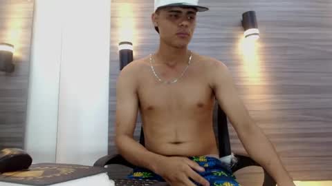 lelehott01 online show from June 2026 02:47:01 AM