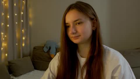 Lelia online show from March 2026 08:02:01 PM