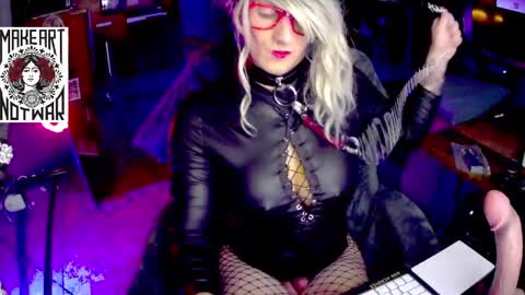 Snapshot of lemon_stealing_whore chatting on January 2026 05:33:01 AM Lemon Stealing Whore online show from January 2026 05:33:01 AM