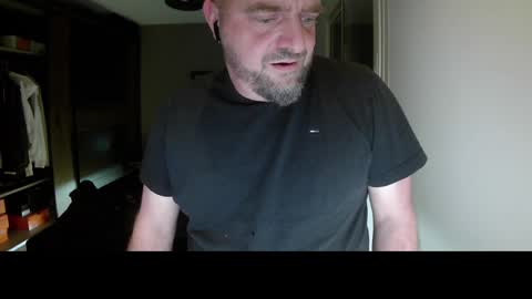 Ange online show from October 2025 01:44:02 AM