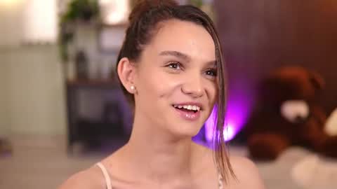 Lena Laurent online show from June 2026 09:46:02 AM