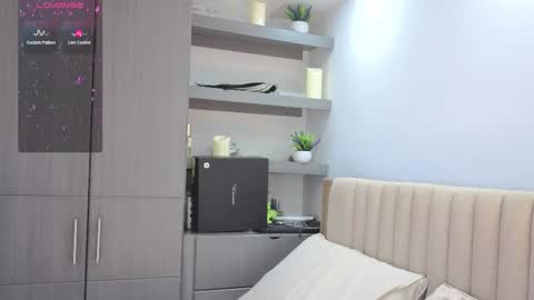 Lena online show from September 2025 05:35:02 PM