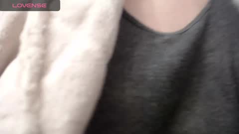 lenagolden online show from January 2025 06:00:01 PM