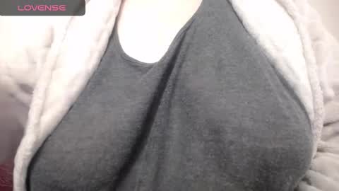 lenagolden online show from January 2025 09:04:02 PM