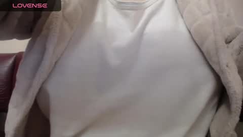 lenagolden online show from February 2025 06:24:02 PM