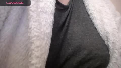 lenagolden online show from March 2025 07:32:01 PM