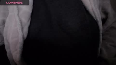 lenagolden online show from October 2025 10:05:02 AM