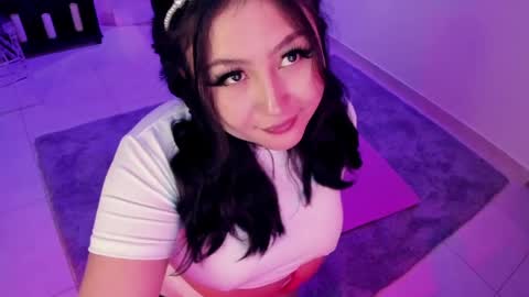Lenna Kang online show from May 2026 11:13:01 PM