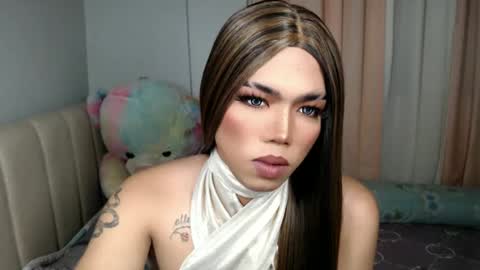 lena online show from February 2025 04:00:01 PM