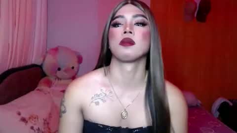 lena online show from December 2025 09:32:01 PM