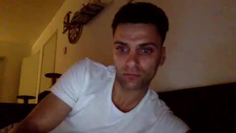 Armando online show from October 2025 12:19:02 AM