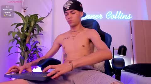 Snapshot of lennercollins_ chatting on May 2026 10:42:01 AM Lenner INDEPENDENT MODEL online show from May 2026 10:42:01 AM