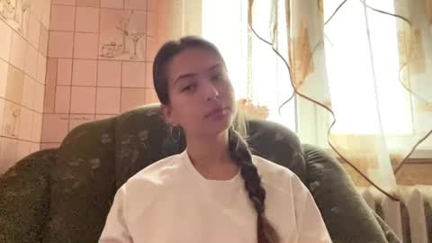 Hellomy name is Natalyits my first day here nice to meet you Give me 50 thumbs ups online show from May 2026 03:35:01 AM