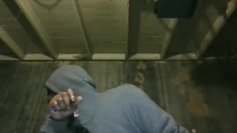 leo199984 online show from February 2026 05:19:02 AM