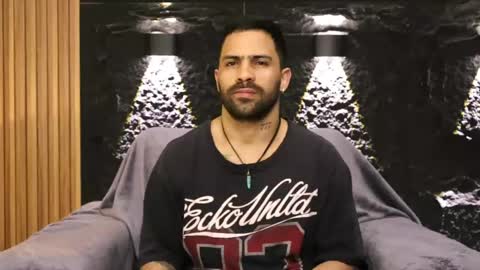 Leo  Diaz online show from April 2026 11:17:01 PM