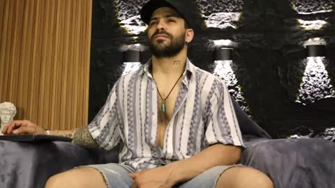 Leo  Diaz online show from June 2026 12:39:02 AM