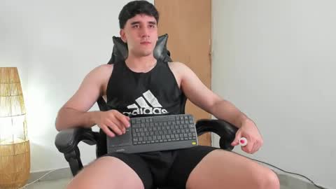 Leo Jones online show from June 2026 12:22:02 AM
