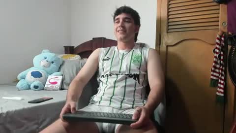 Leo Jones online show from June 2026 11:29:01 PM