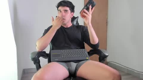 Leo Jones online show from July 2026 03:23:01 AM