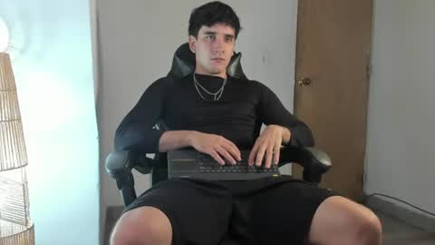Leo Jones online show from July 2026 11:33:01 PM