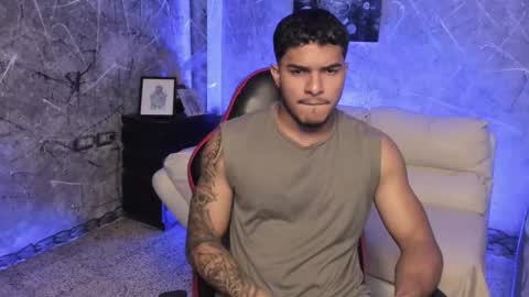 Leo independent model online show from November 2025 12:05:01 AM