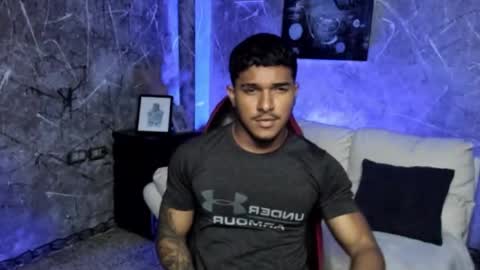 Leo independent model online show from January 2026 02:14:01 AM