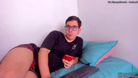 Carlos  Alissa. Help us to reach 100 likes  online show from January 2025 02:25:01 PM