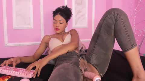 Snapshot of leodovina_16 chatting on February 2025 12:34:01 PM Leo online show from February 2025 12:34:01 PM