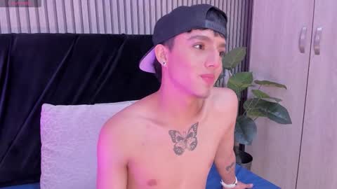 leohard_ online show from February 2026 03:22:02 AM