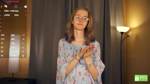 Snapshot of leolakorner chatting on December 2025 06:58:02 PM Hello Im Roxy Im just starting my journey here so lets get acquainted online show from December 2025 06:58:02 PM