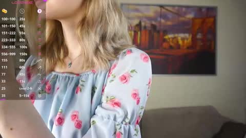 Snapshot of leolakorner chatting on February 2026 07:25:02 PM Hello Im Roxy Im just starting my journey here so lets get acquainted online show from February 2026 07:25:02 PM